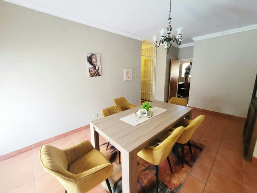 5 Bedroom Property for Sale in Suidrand Free State